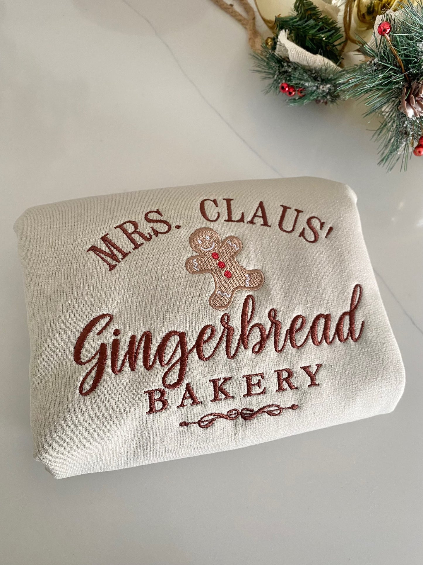 Mrs. Claus' Gingerbread image 1