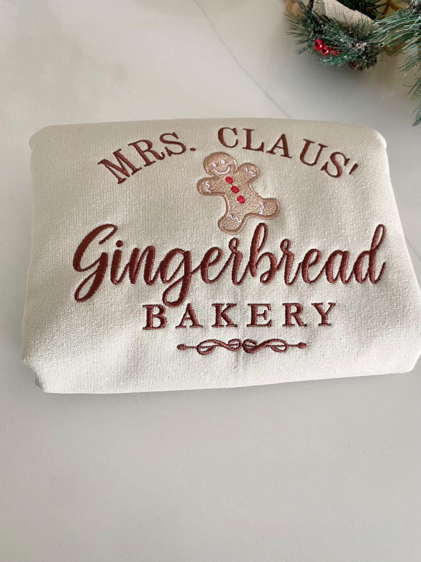 Mrs. Claus' Gingerbread image 10