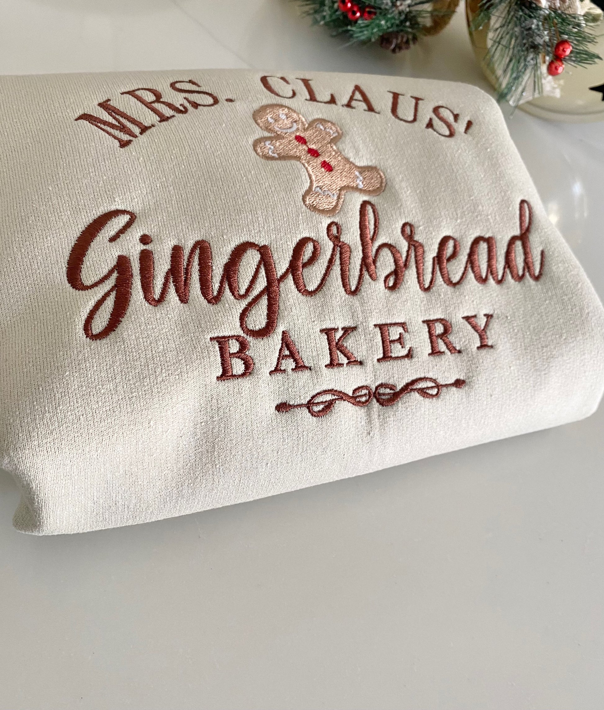 Mrs. Claus' Gingerbread image 0